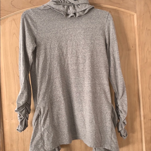 Moa Moa JA403ITD Ruffle Cardigan with pockets - Picture 4 of 6